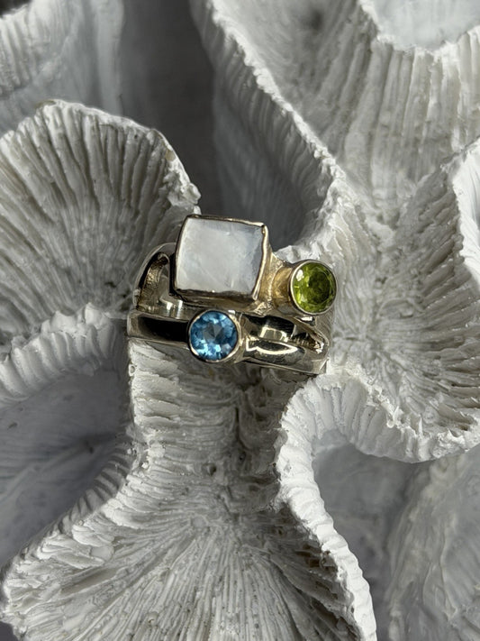 925 Sterling Silver Abalone &Peridot & Topaz Ring Size 8