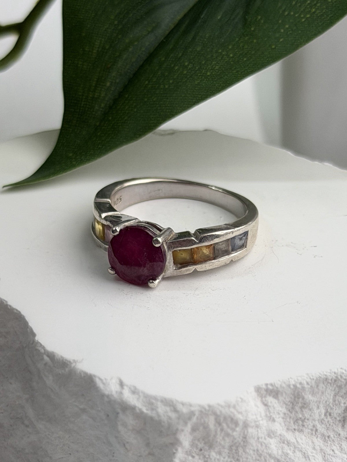 TGGC 925 Sterling Silver Ruby & Multi Color Spinel Stones Ring Size 8