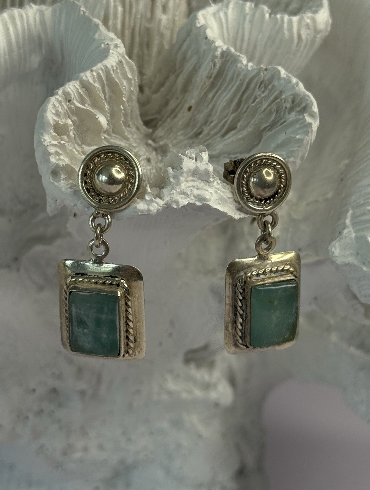 Vintage Beautiful 925 Sterling Silver Jade Earrings Length 1.20 Inch