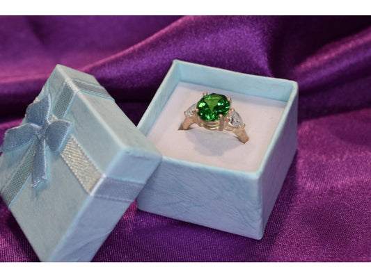 925 Sterling Silver Emerald & CZ Ring Size 6.5