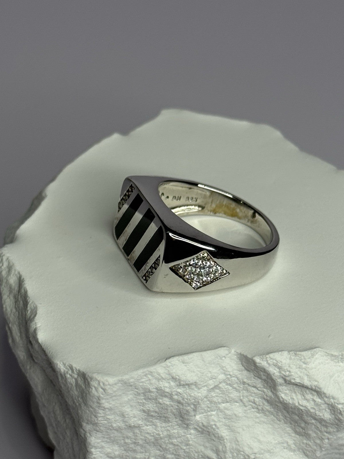 925 Sterling Silver Black Enamel & CZ Men'S Ring Size 11