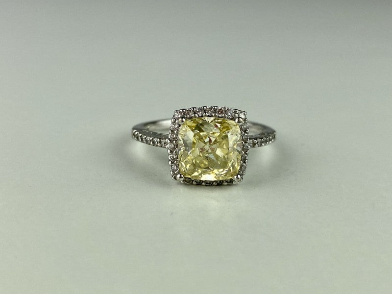 925 Sterling Silver CZ Ring Size 7