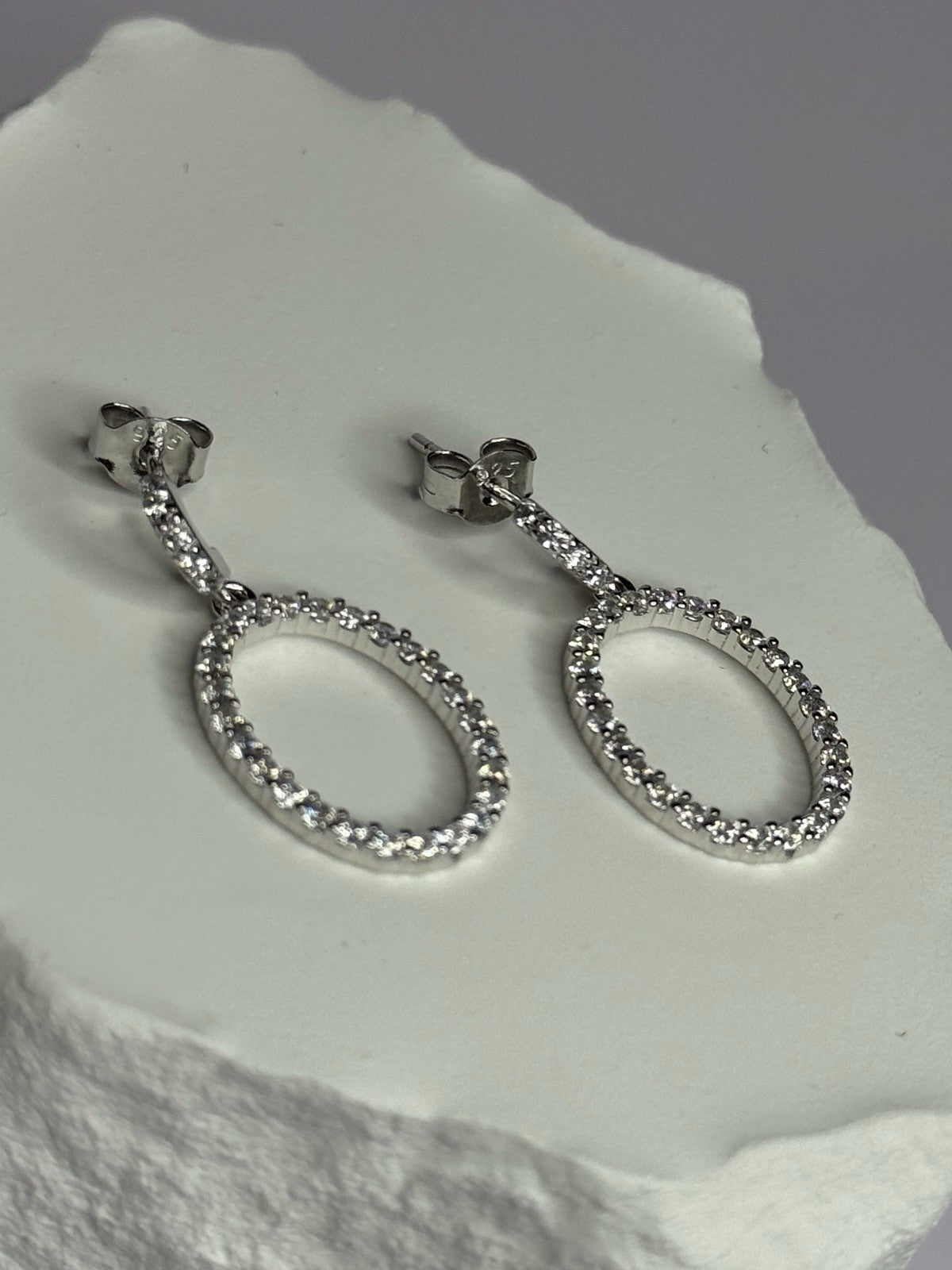 925 Sterling Silver Elegant CZ Earrings Length 1 Inch