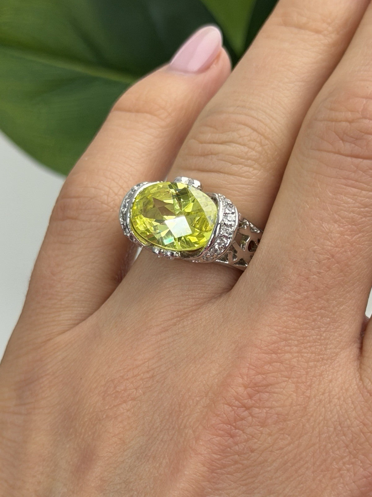 Shiny 925 Sterling Silver Cz Ring Size 7