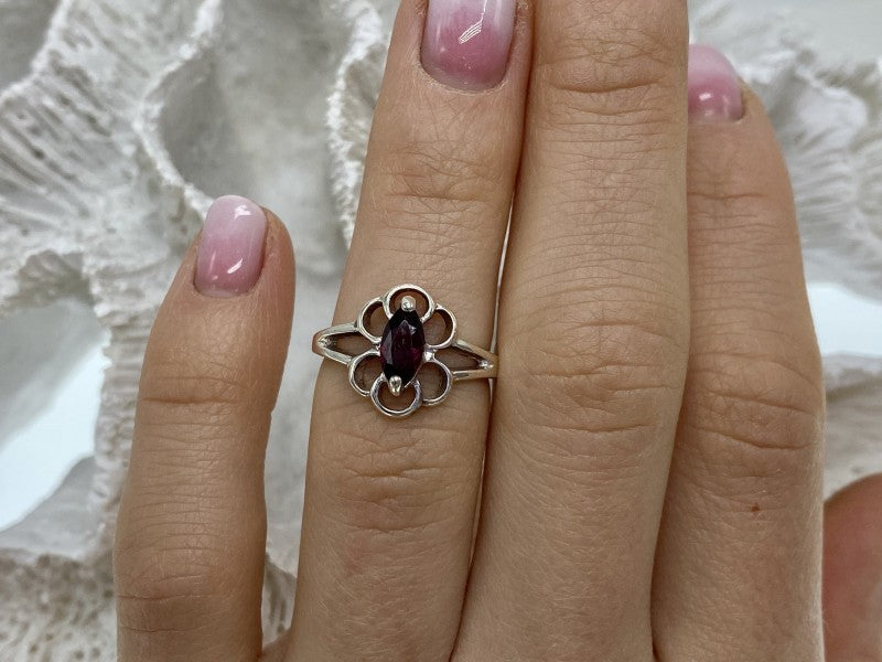 925 Sterling Silver Almandine Ring Size 5.5