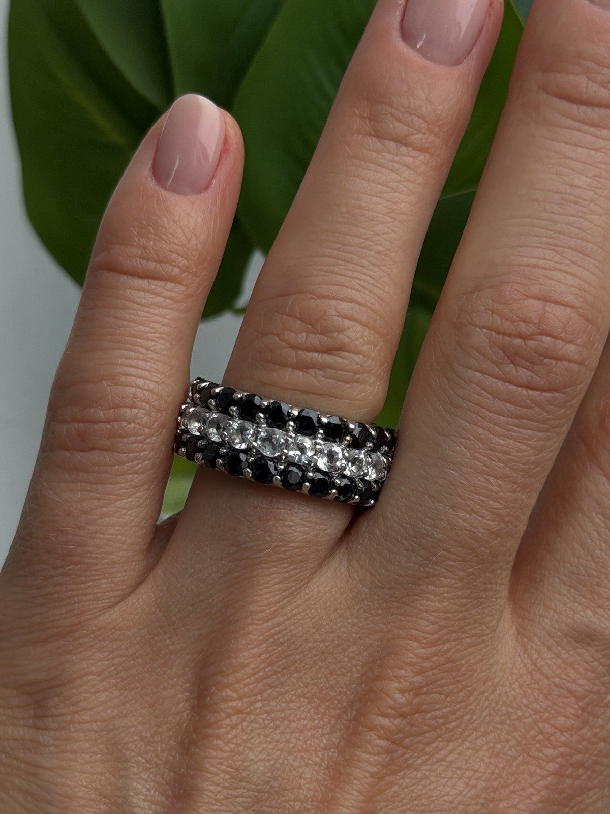 Vintage 925 Sterling Silver Black Spinel & White Topaz Eternity Band Ring Size 7