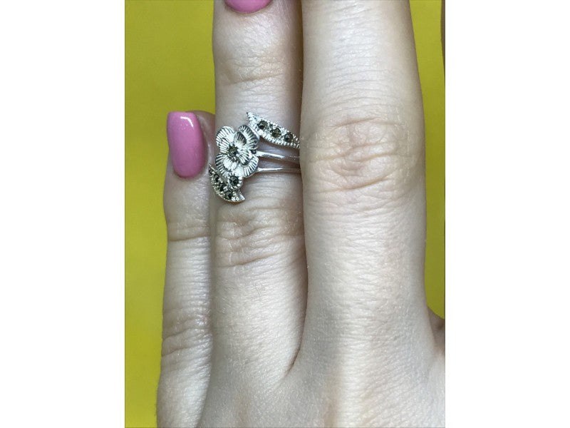 925 Sterling Silver Black Spinel "Flower" Ring Size 5