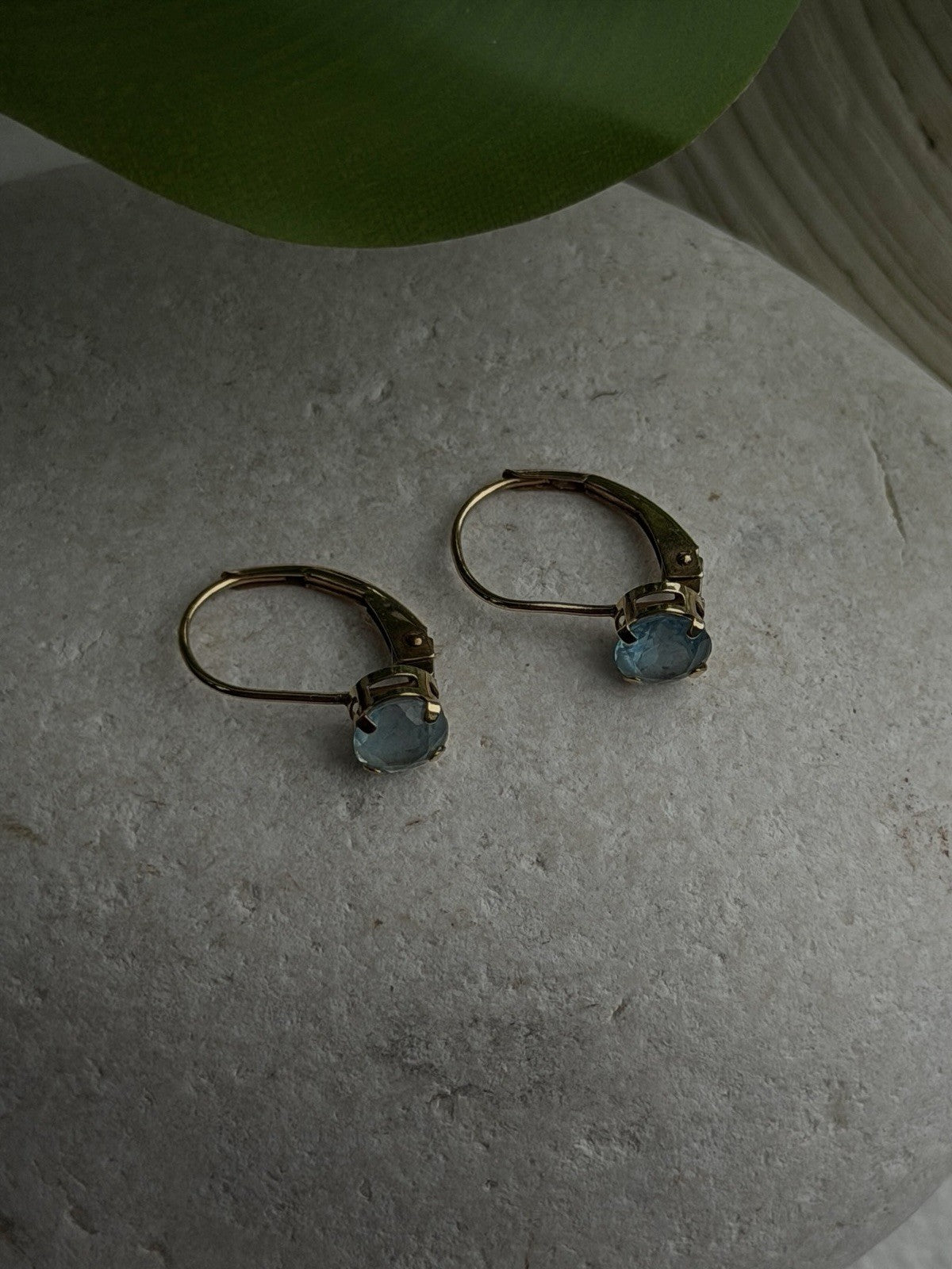 Beautiful 10K Yellow Gold Blue Topaz Leverback Earrings