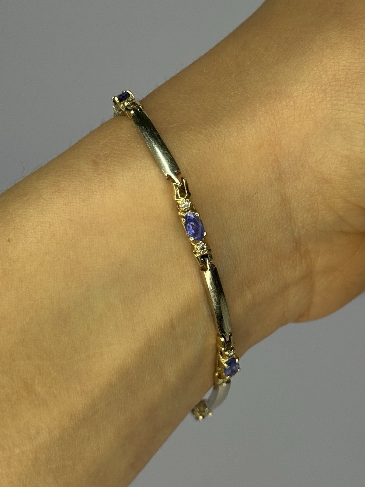 14K Yellow Gold Tanzanite & Diamond Bracelet Length 7.5 Inch