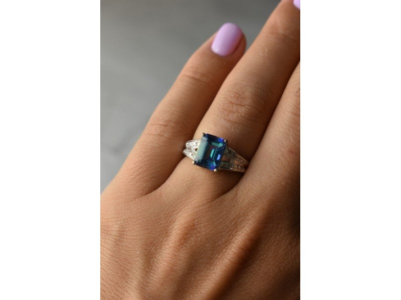925 Sterling Silver Blue Spinel Ring Size 6.5