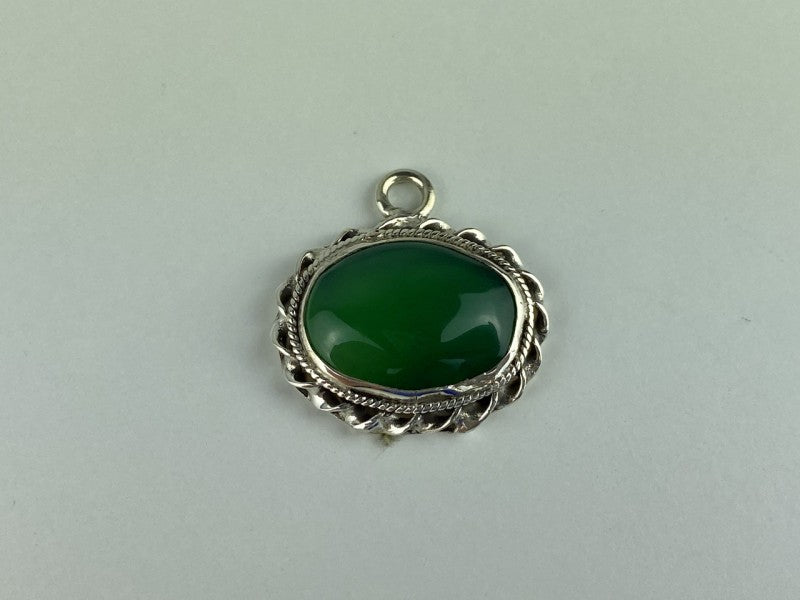 Vintage 925 Sterling Silver Green Agate Pendant