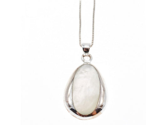 925 Sterling Silver Mother of Pearl Chain With Pendant Italy