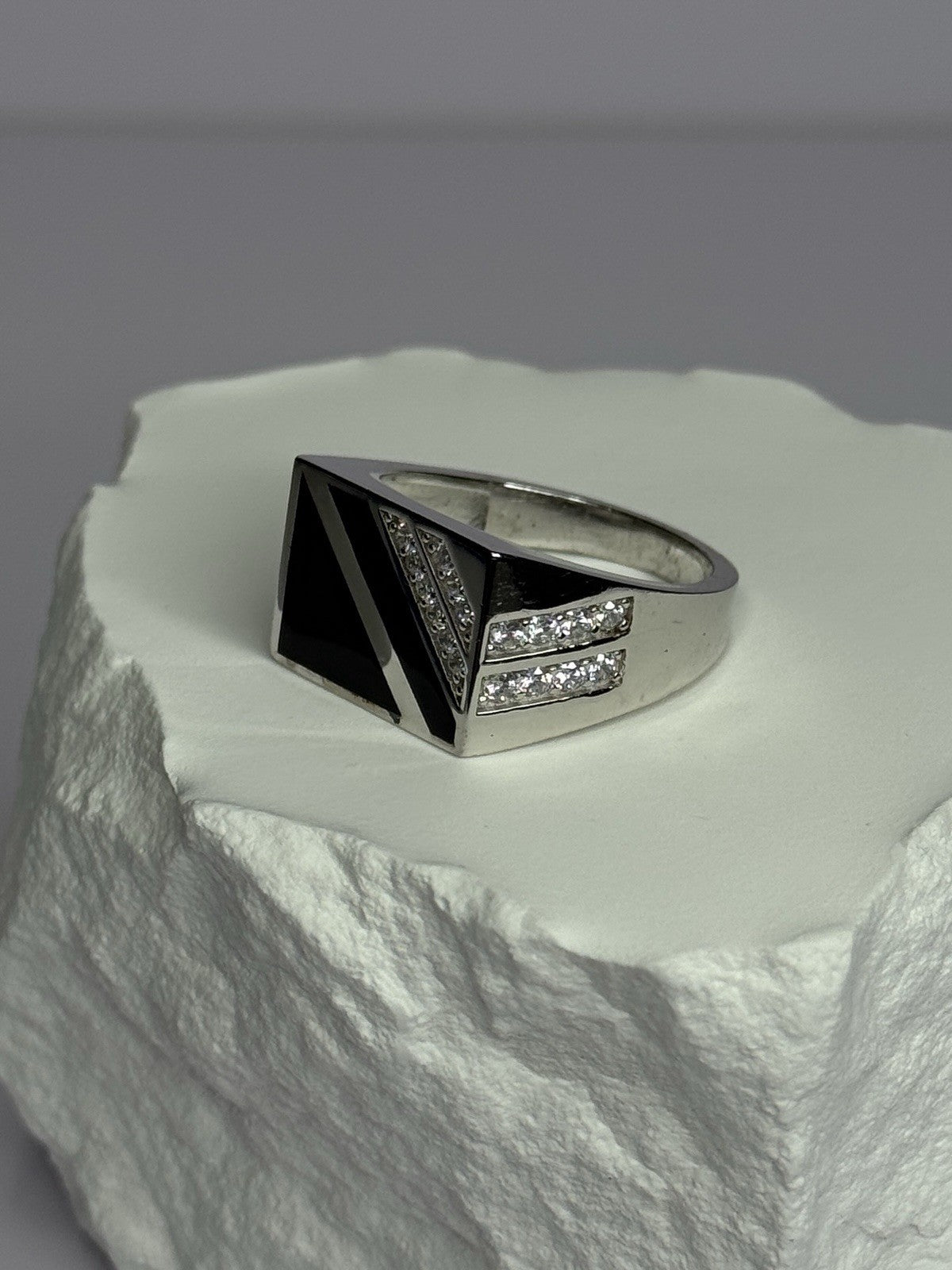 925 Sterling Silver Black Enamel & CZ Men'S Ring Size 11