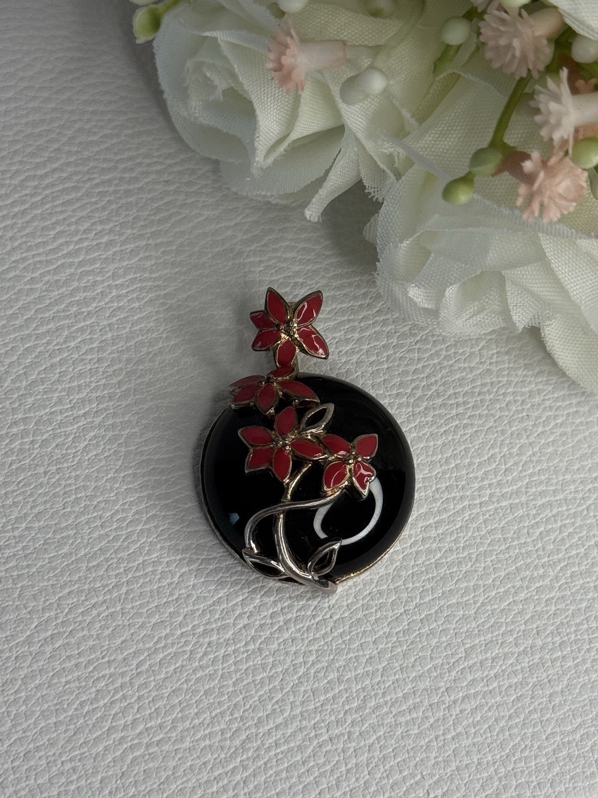 925 Sterling Silver Black Onyx & Red Enamel Flowers Pendant Length 1.40 Inch