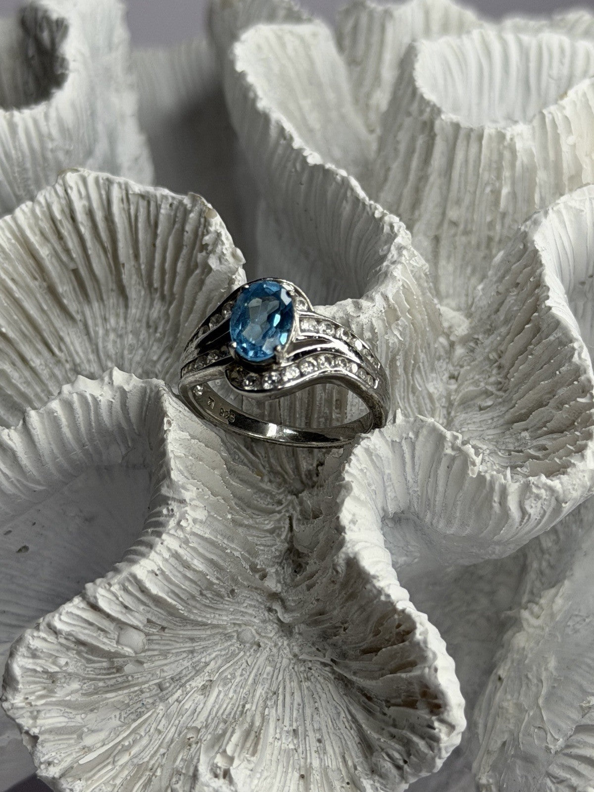 Shiny 925 Sterling Silver Topaz & Beryl Ring Size 7