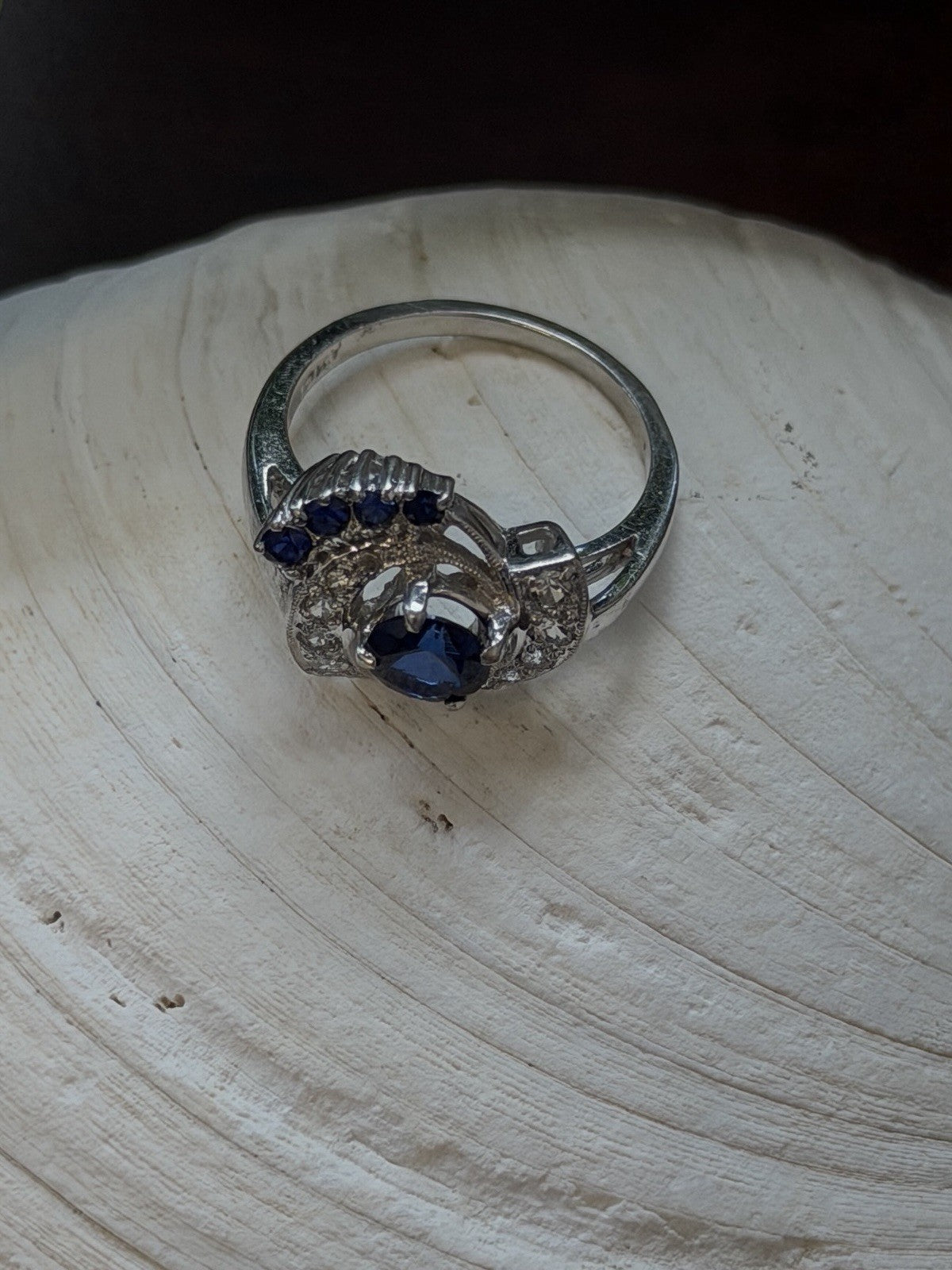 10K White Gold Blue & White Sapphire Cocktail Floral Ring Size 6.5