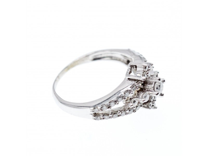14K White Gold Diamonds Ring Size 6.5