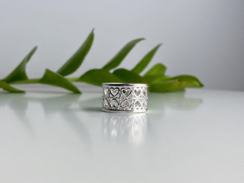 925 Sterling Silver "Hearts" Ring Size 6.5