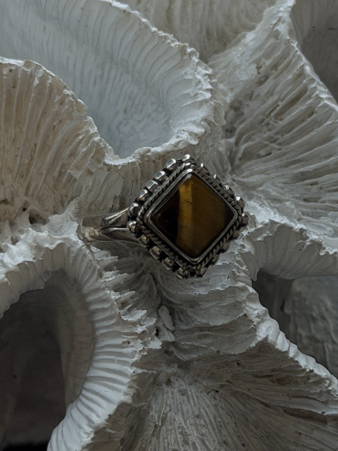 Vintage 925 Sterling Silver Tigers Eye Gemstone Ring Size 9