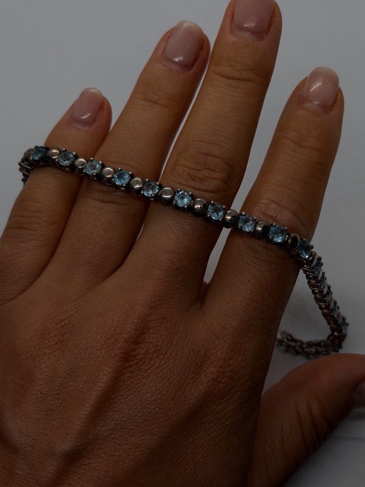 Beautiful 925 Sterling Silver Sky Blue Topaz Bracelet Size 8