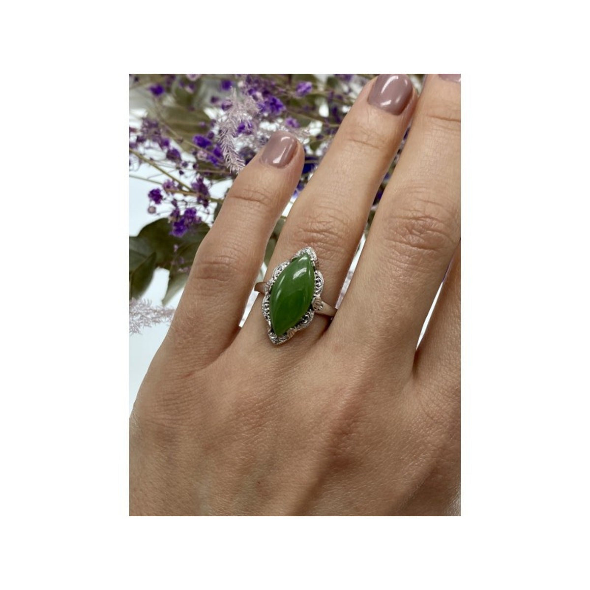 925 Sterling Silver Green Nephrite (Jade) Ring Size  7