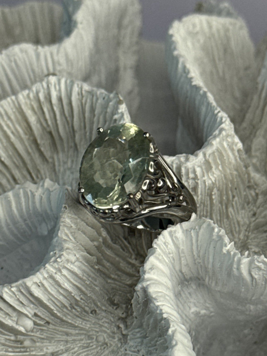 925 Sterling Silver Pale Green Amethyst Ring Size 7