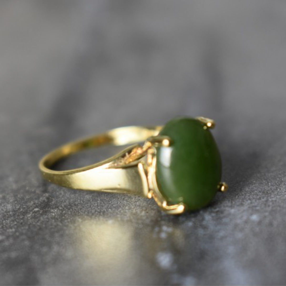 925 Sterling Silver Gold Plated Green Jade Ring Size 6.5
