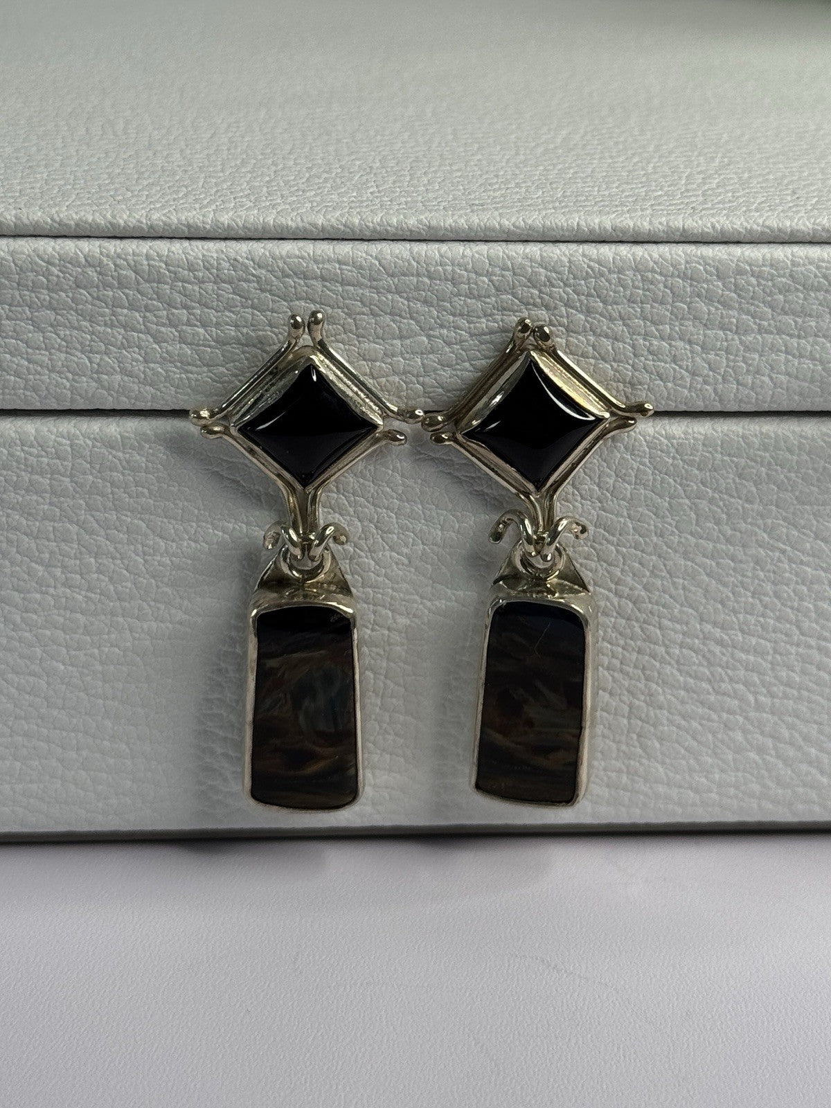 925 Sterling Silver Abalone & Onyx Earrings Length 1.50 Inch