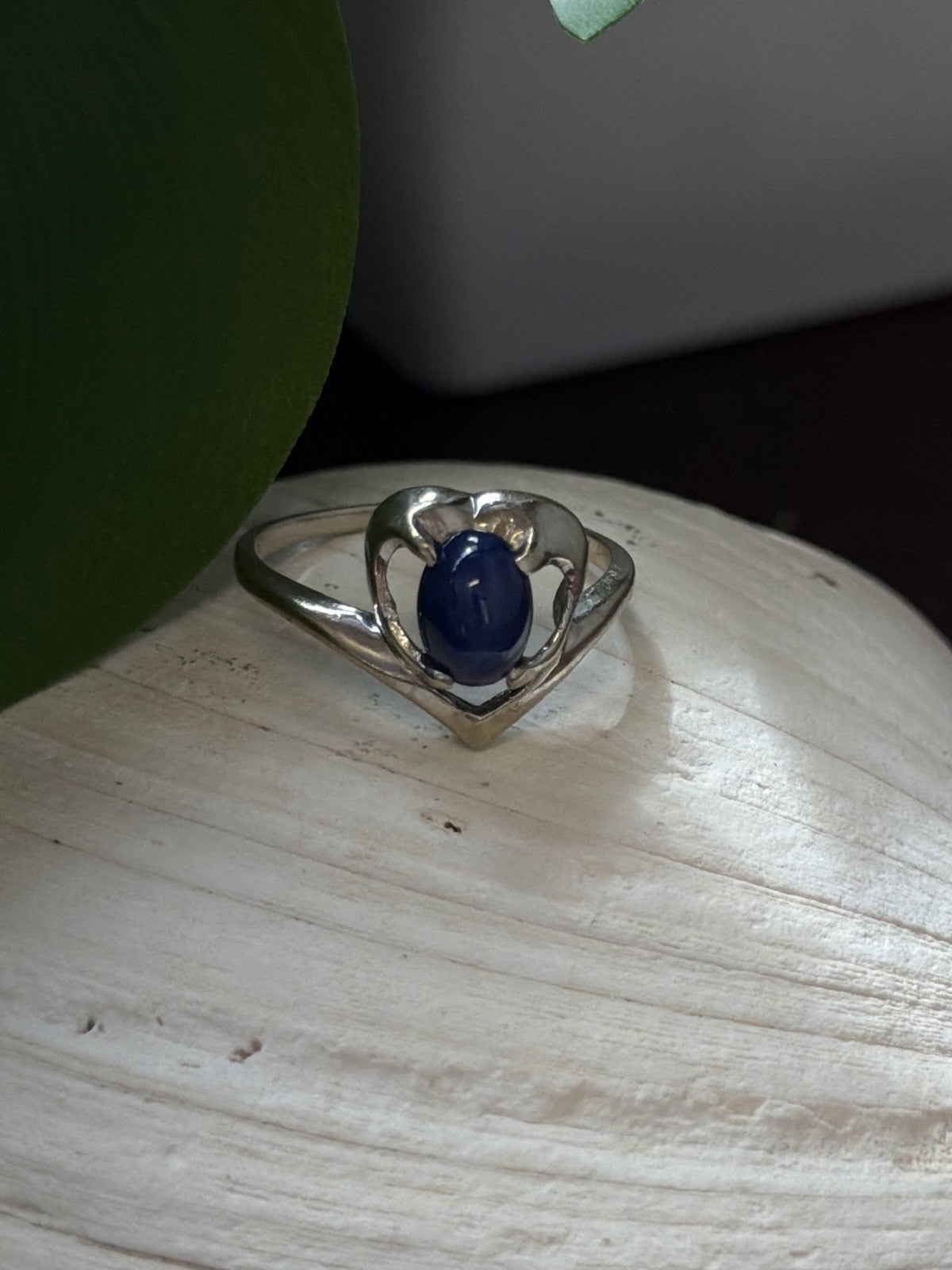 14K White Gold Blue Star Sapphire Heart Ring Size 5.5
