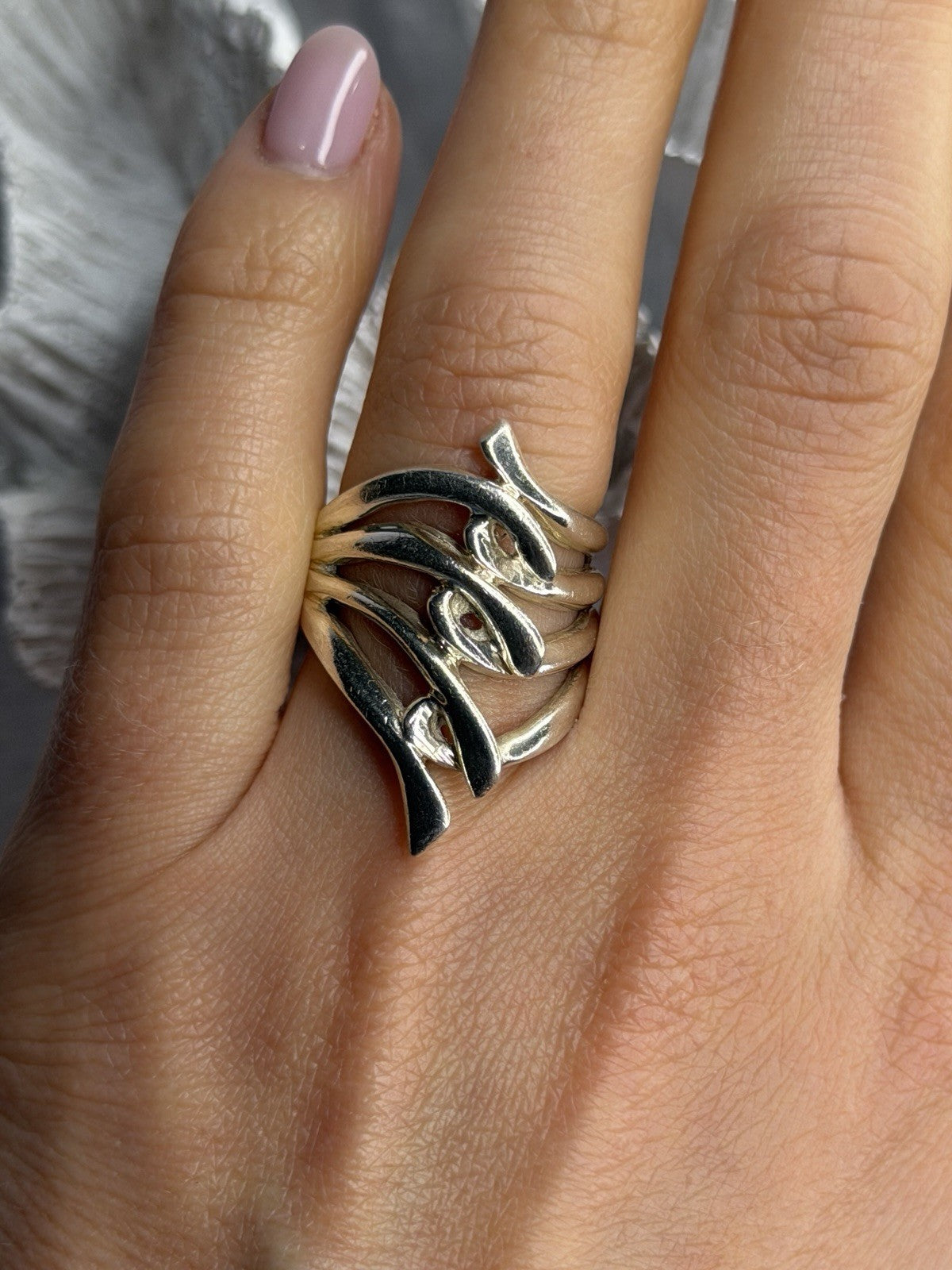 Unique Design 925 Sterling Silver Ring Size 7