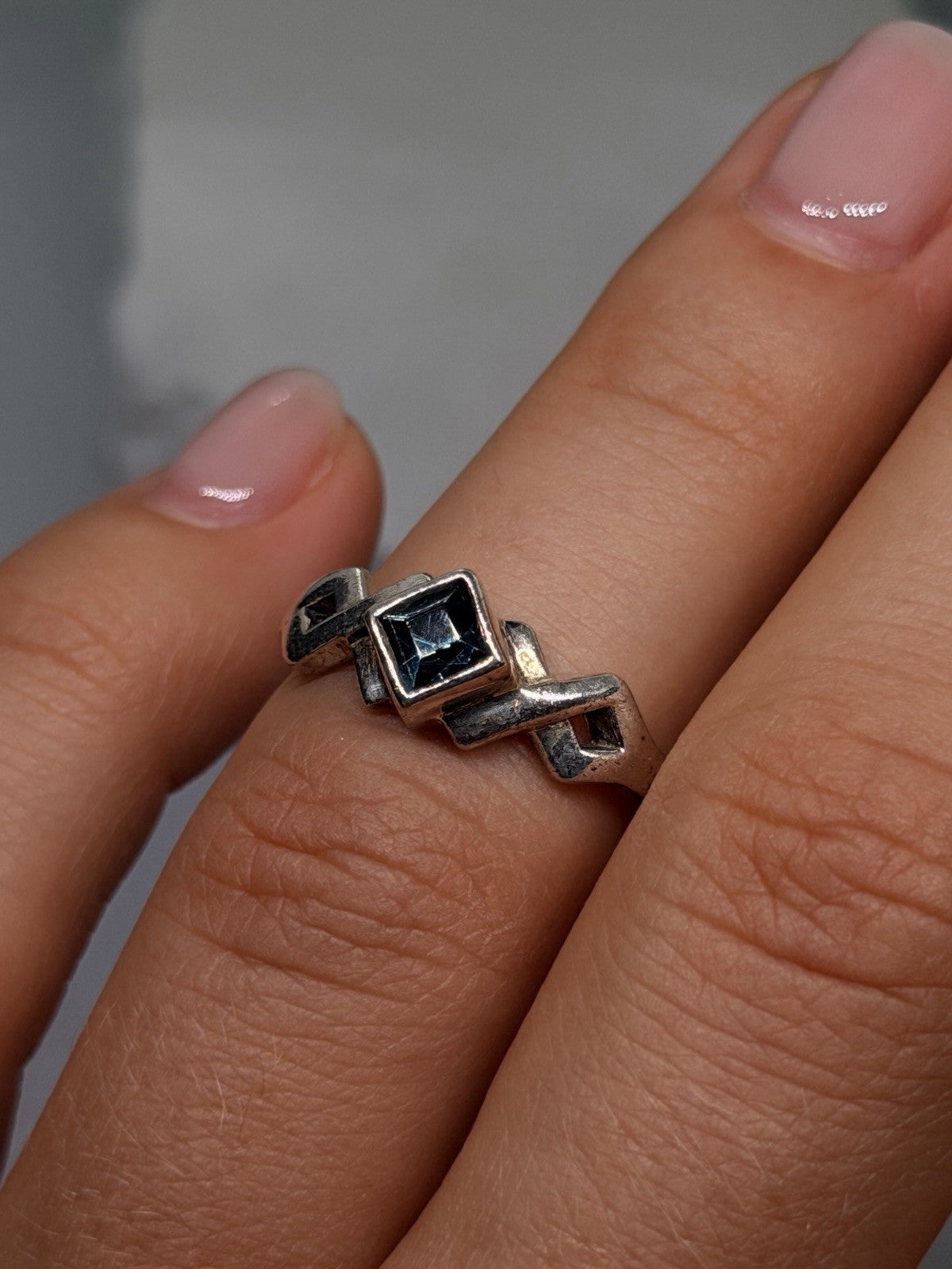 Azure Deco Geometric band 925 Sterling Silver Sapphire Ring Size 6.5