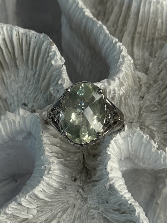 925 Sterling Silver Pale Green Amethyst Ring Size 7