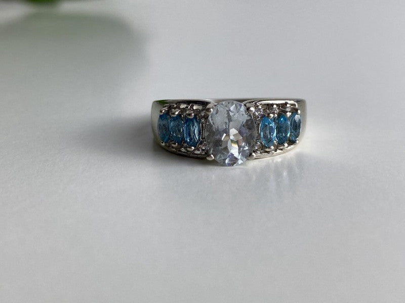 925 Sterling Silver Aquamarines Ring Size 8