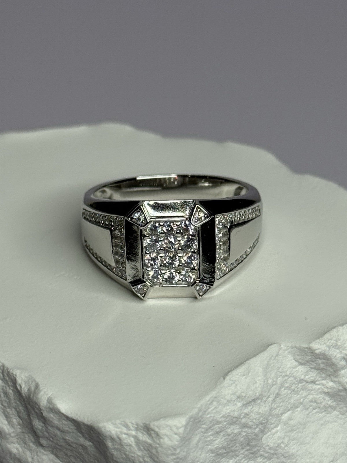 925 Sterling Silver CZ Men'S Ring Size 12