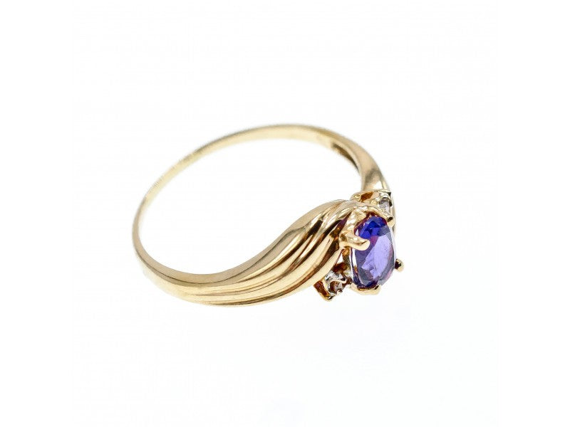 10K Yellow Gold Amethyst & Diamonds Ring Size 5.5