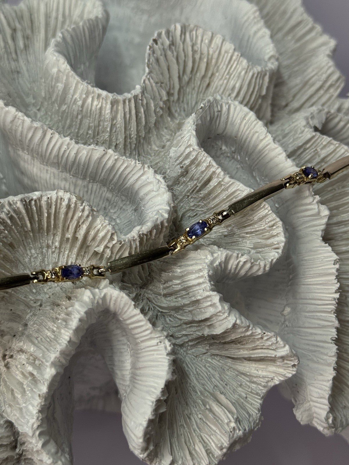 14K Yellow Gold Tanzanite & Diamond Bracelet Length 7.5 Inch