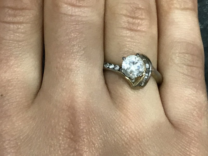 925 Sterling Silver CZ Ring Size 6.5