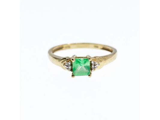 10K Yellow Gold Tsavorite & Diamonds Ring Size 6.25