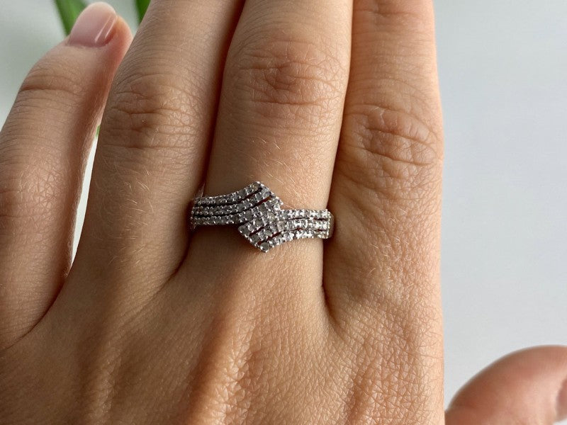 925 Sterling Silver White Topaz Ring Size 9