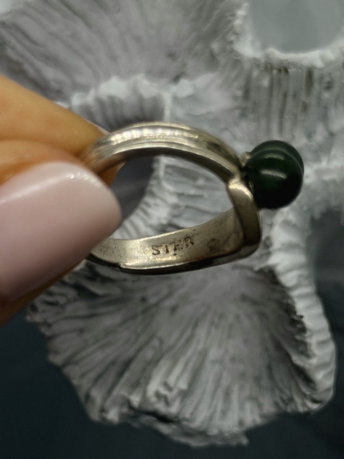 Vintage 925 Sterling Silver Double Green Jade Ring Size 6