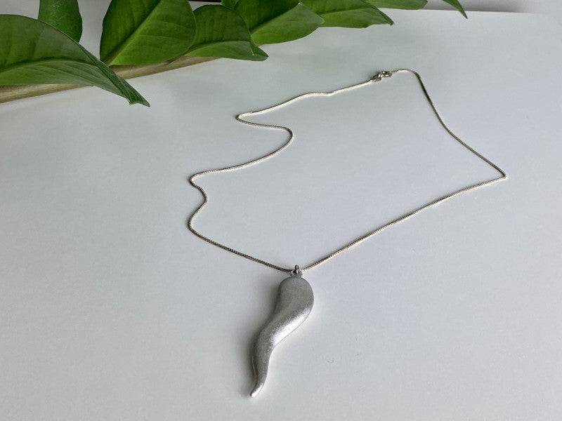 925 Sterling Silver "Weightlessness" Сhain with pendant
