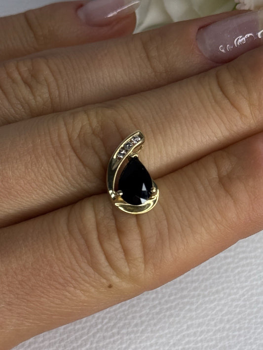 10K Yellow Gold Black Sapphire & Diamonds Pendant Length 0.60 Inch