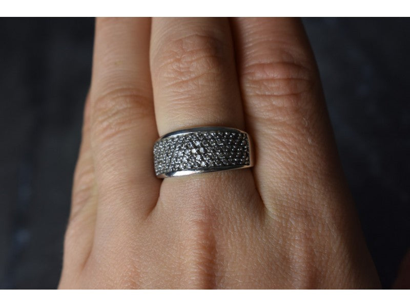 925 Sterling Silver CZ Ring Size 8