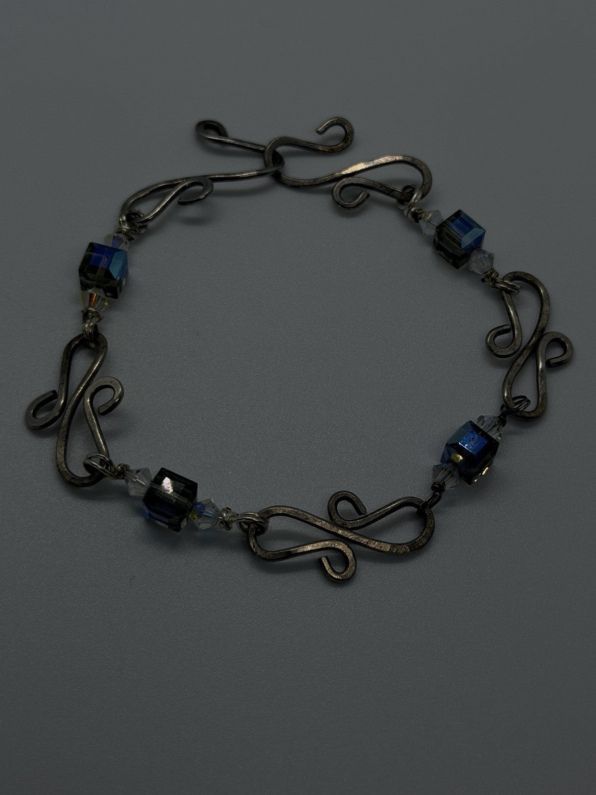 925 Sterling Silver Artisan Scroll Link Bracelet with Crystal Cube Beads 7.5