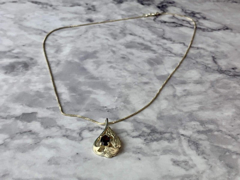 925 Sterling Silver Garnet Chain With Pendant Italy