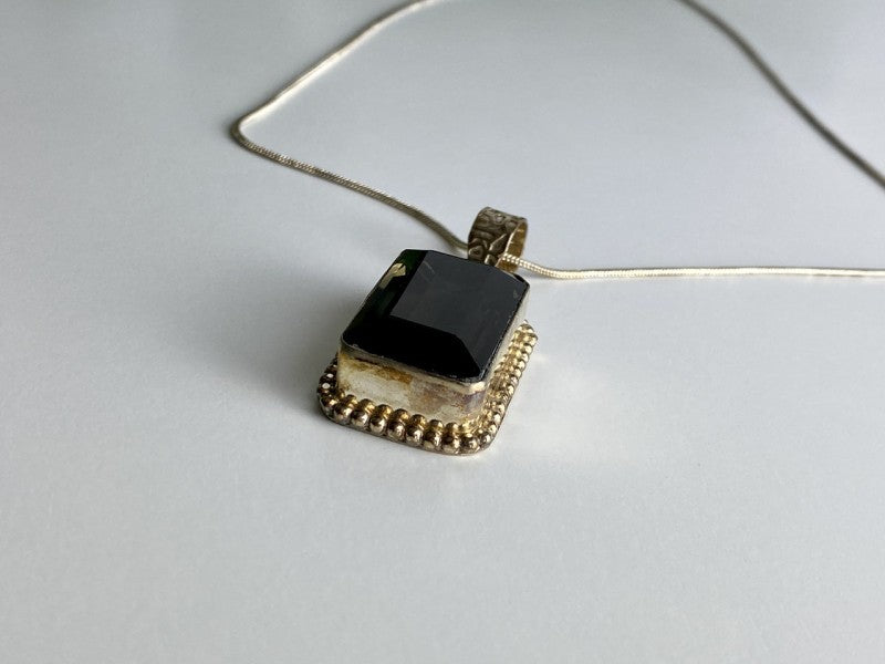 Vintage Chain with Pendant Jewelry Glass