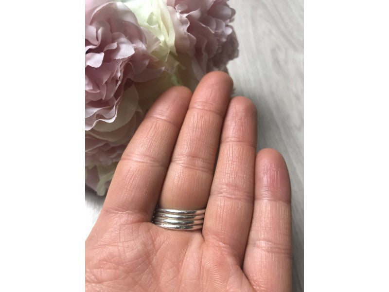 925 Sterling Silver Ring Size 7.5 (Adjustable)