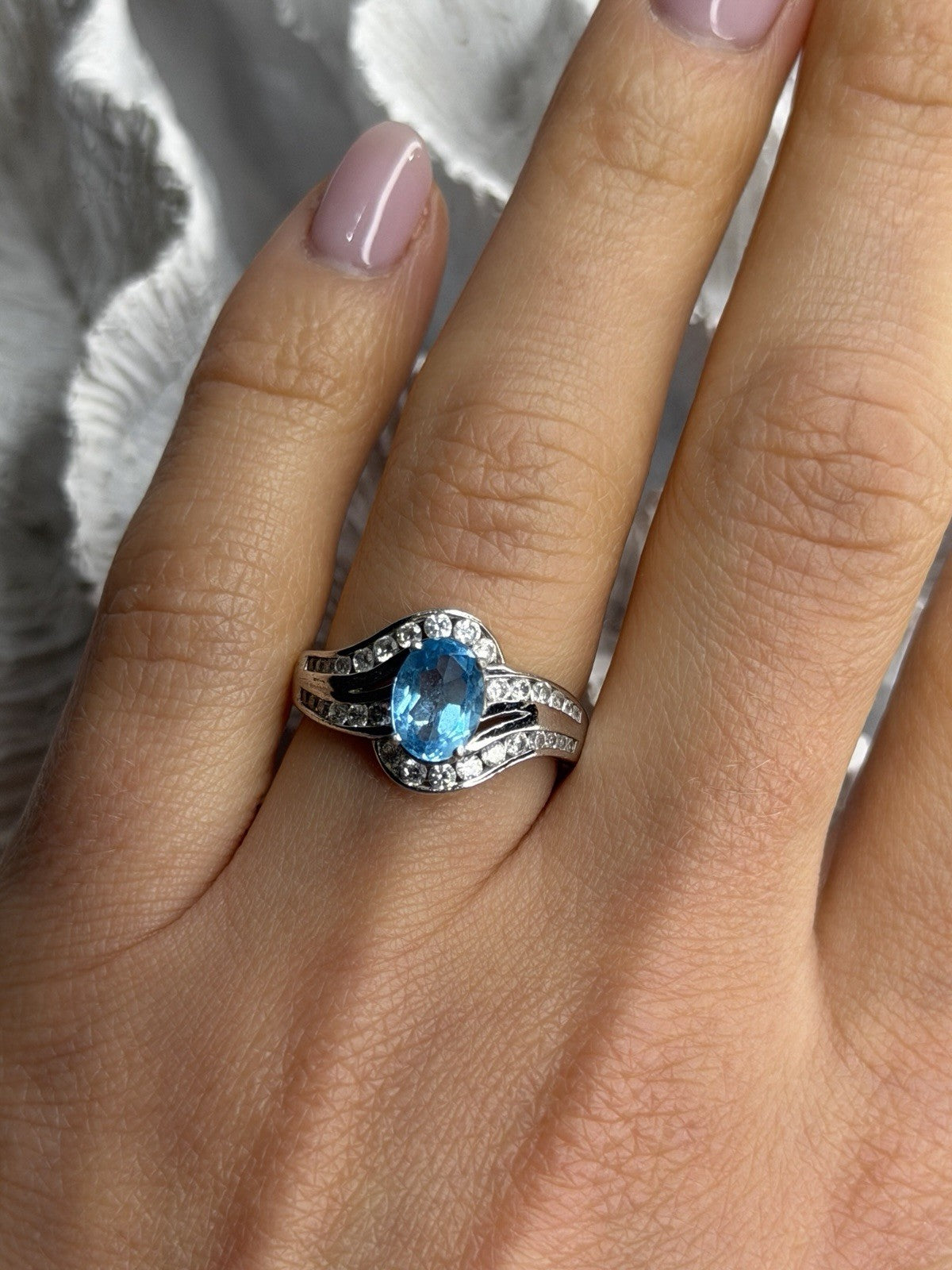 Shiny 925 Sterling Silver Topaz & Beryl Ring Size 7