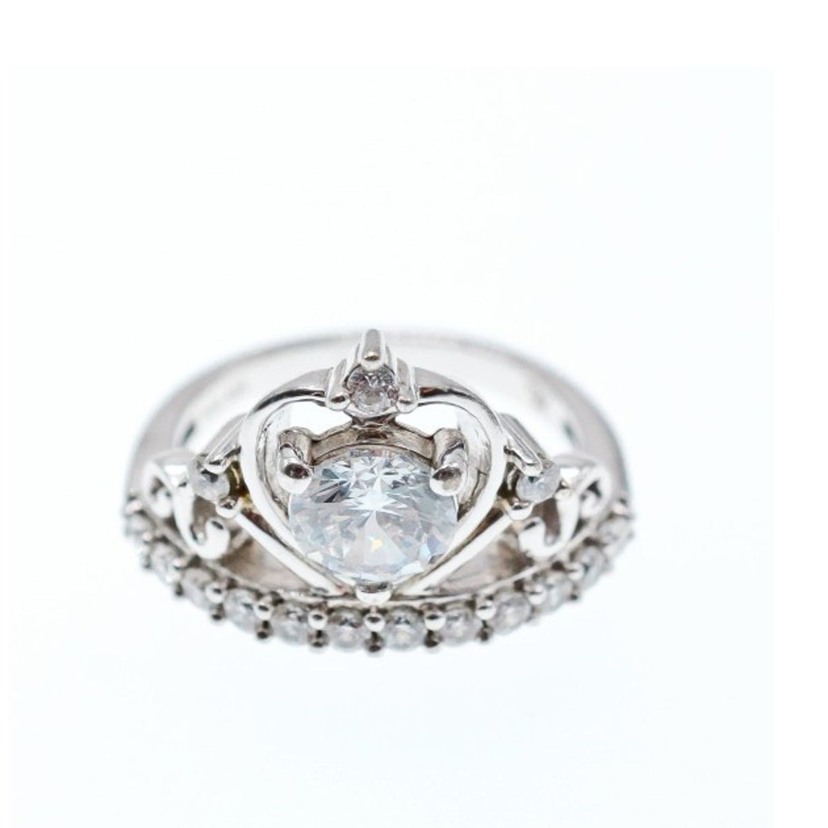925 Sterling Silver CZ "Heart Of The Queen" Ring Size 7