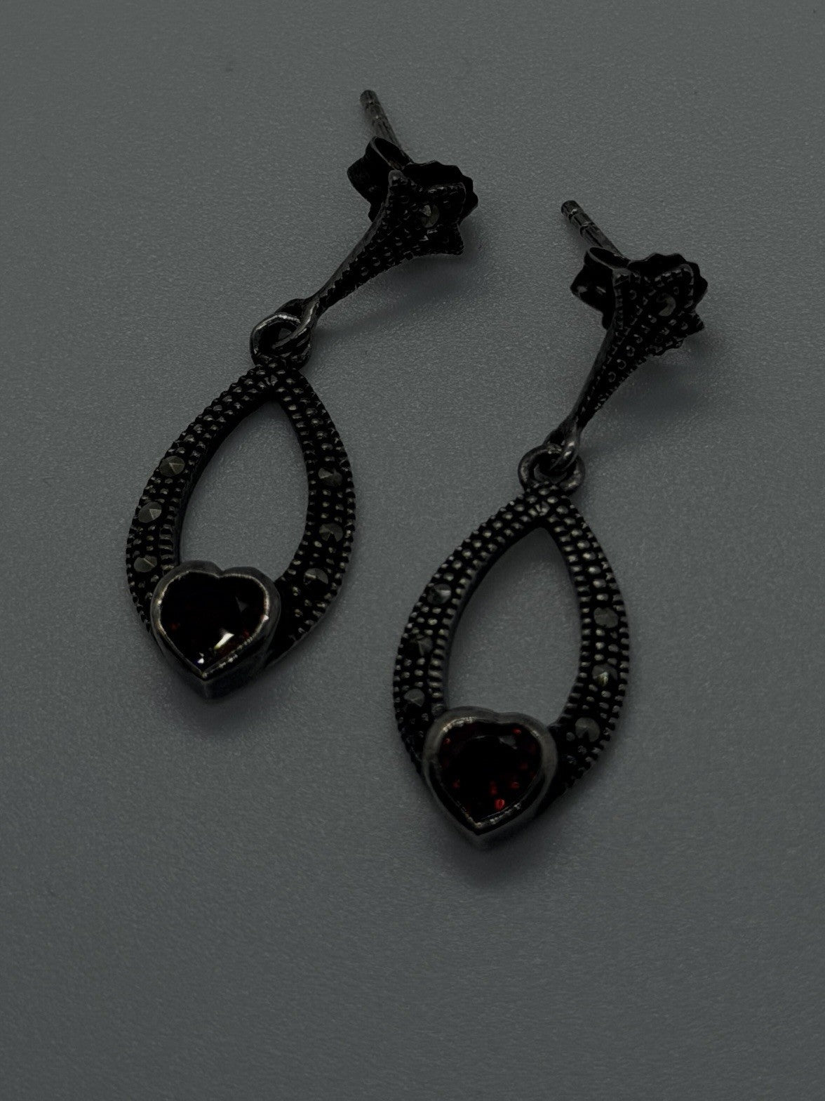 Vintage 925 Sterling Silver Garnet Heart & Marcasite Dangle Drop Earrings